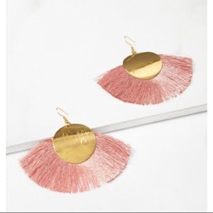 🔥TODAY ONLY🔥Beautiful pink tassel drop earrings